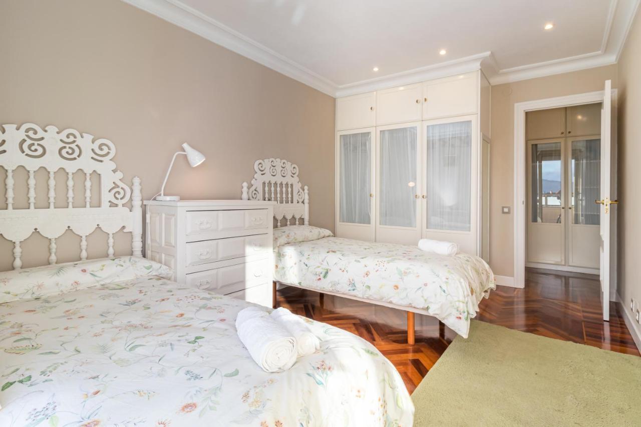 Apartamento Luminoso Cerca Playa Sardinero Con Parking Privado Santander Eksteriør bilde