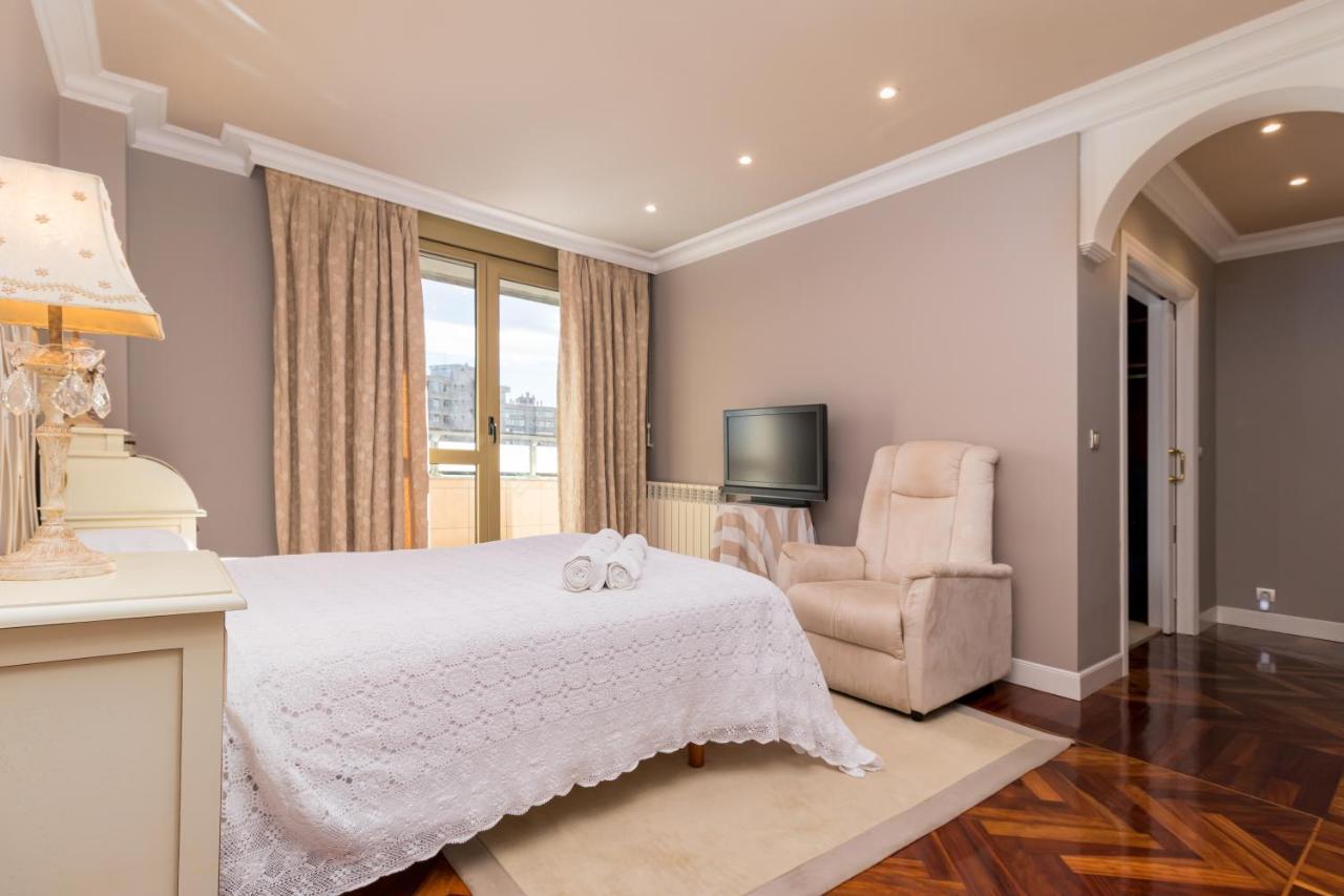 Apartamento Luminoso Cerca Playa Sardinero Con Parking Privado Santander Eksteriør bilde